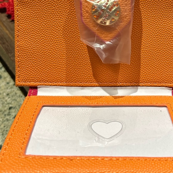 NWT-Betsey Johnson Mini Wallet-Orange basketball Theme - Picture 6 of 7